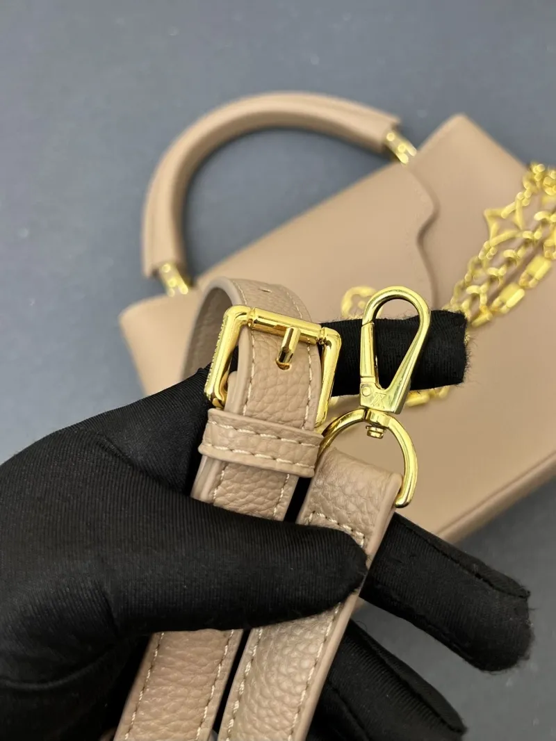 Alternative view of LV Capucines Bags-1087