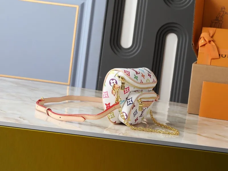 Alternative view of LV Cosmetic Bags-15