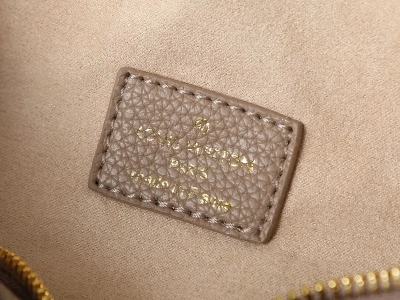 LV Cosmetic Bags-18 - Image 8