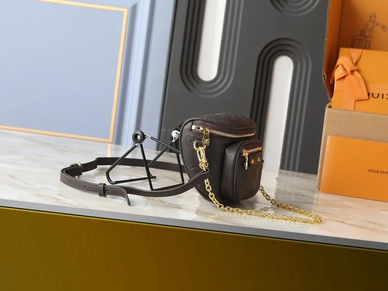 Alternative view of LV Cosmetic Bags-23