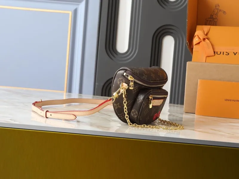 Alternative view of LV Cosmetic Bags-28