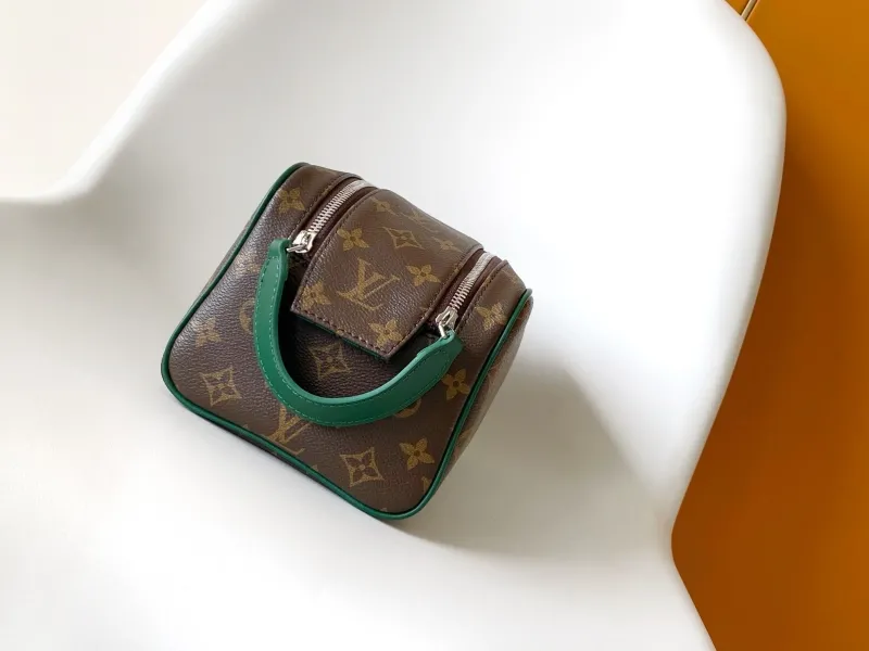 Alternative view of LV Cosmetic Bags-49