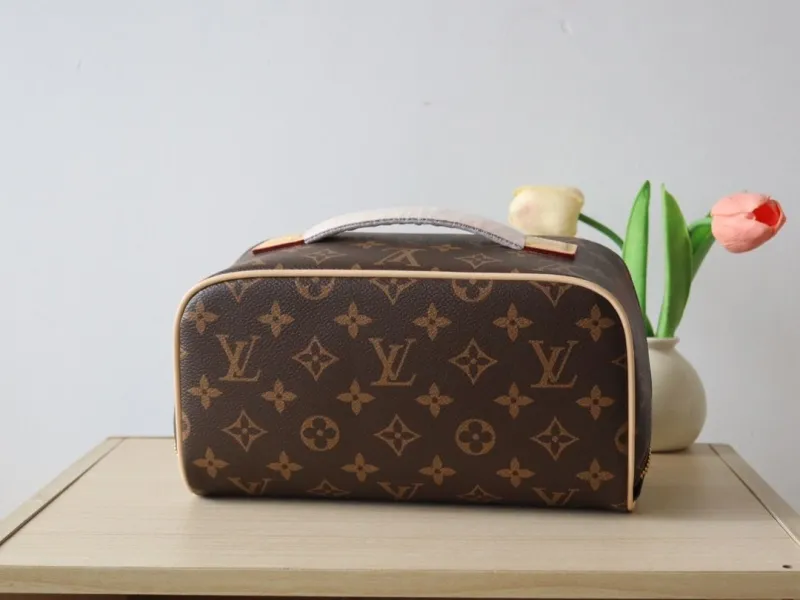 Alternative view of LV Cosmetic Bags-61