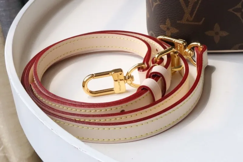 Alternative view of LV Cosmetic Bags-62