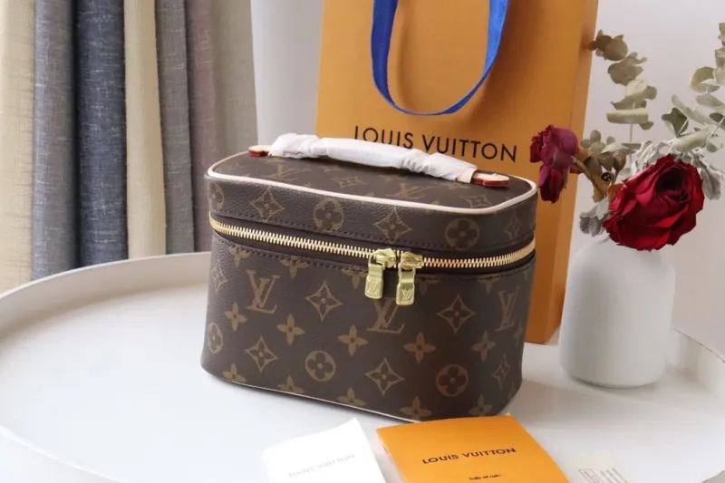 Alternative view of LV Cosmetic Bags-63