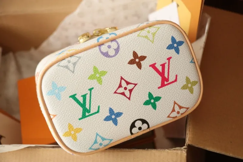 LV Cosmetic Bags-66 - Image 5