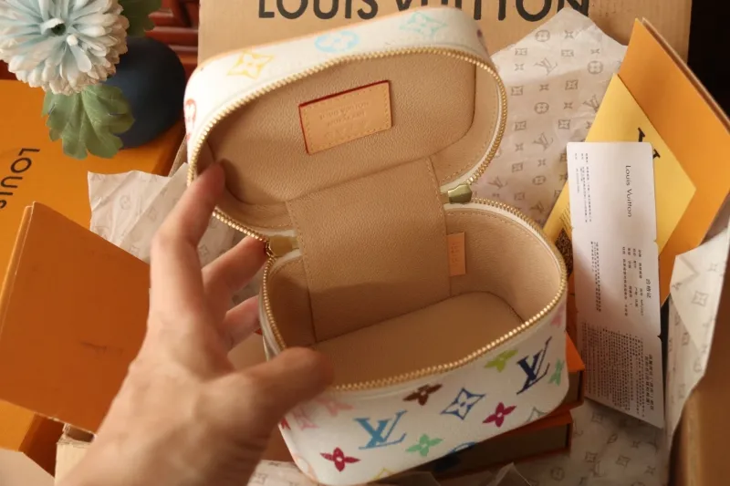 LV Cosmetic Bags-66 - Image 8