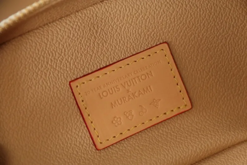 LV Cosmetic Bags-66 - Image 9