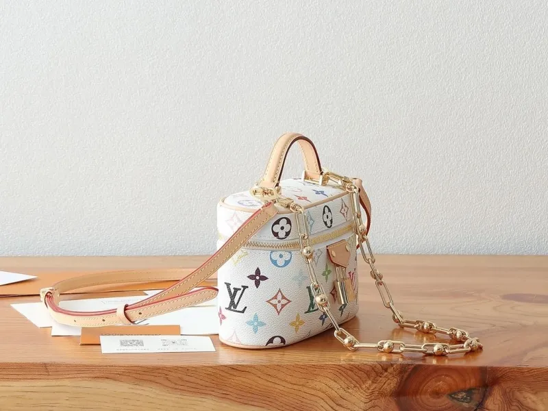 Alternative view of LV Cosmetic Bags-67