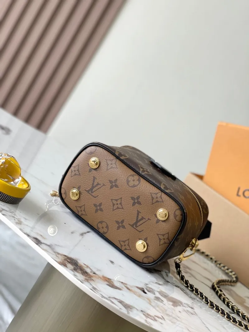 LV Cosmetic Bags-72 - Image 4