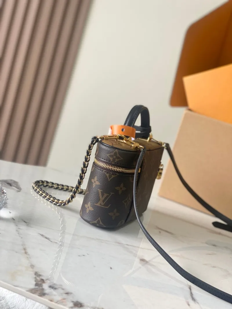 Alternative view of LV Cosmetic Bags-74