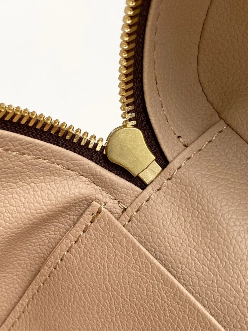 LV Cosmetic Bags-82 - Image 7