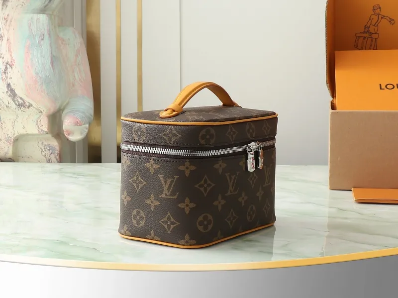 LV Cosmetic Bags-85 - Image 4