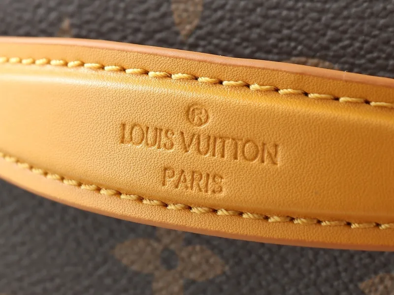 LV Cosmetic Bags-85 - Image 7
