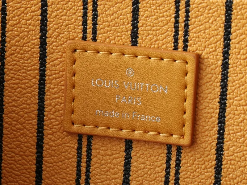 LV Cosmetic Bags-85 - Image 11