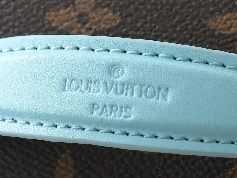 LV Cosmetic Bags-86 - Image 7