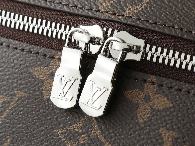 LV Cosmetic Bags-86 - Image 9