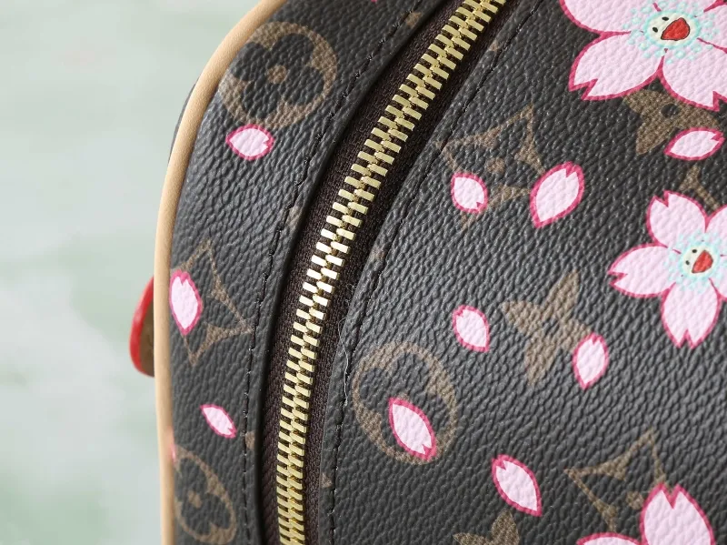 Alternative view of LV Cosmetic Bags-87
