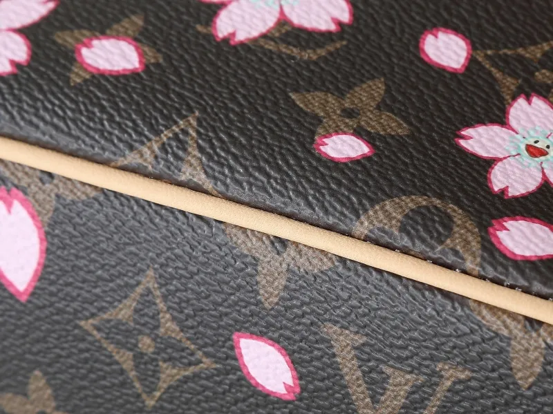 LV Cosmetic Bags-87 - Image 3