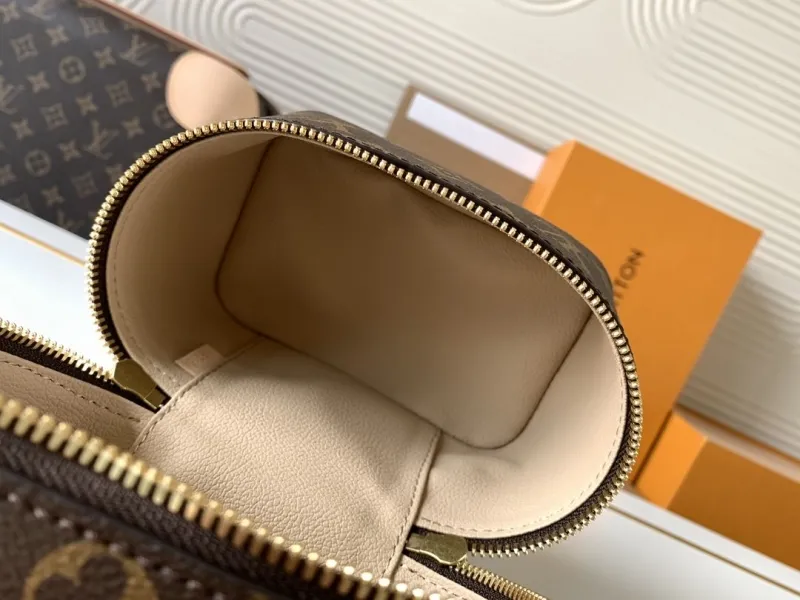 LV Cosmetic Bags-96 - Image 8