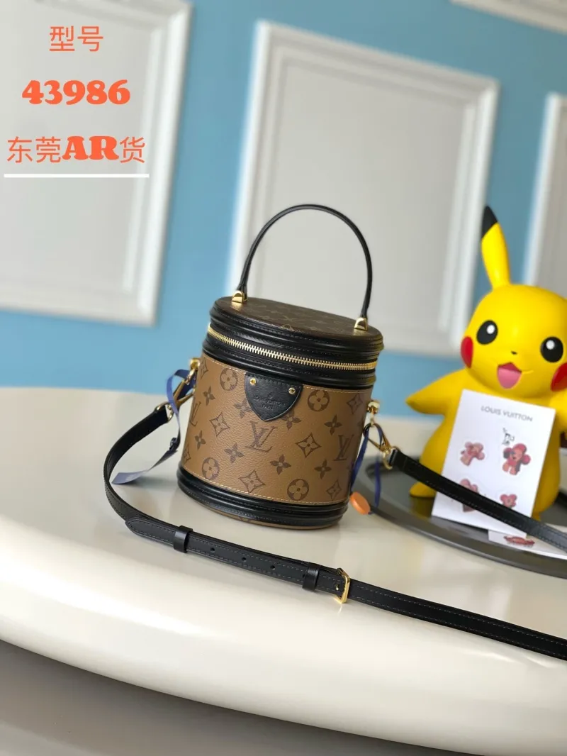 LV Cosmetic Bags-102