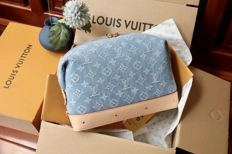 LV Cosmetic Bags-109
