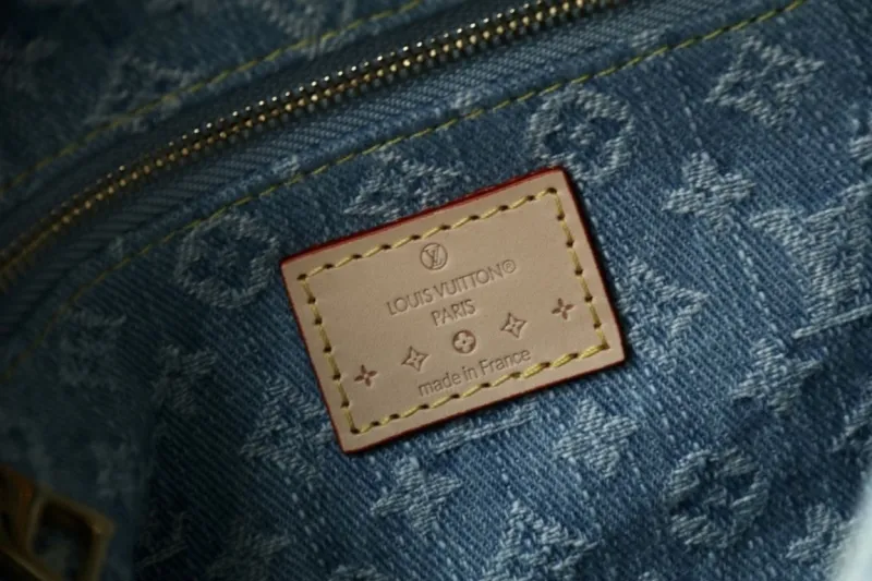 LV Cosmetic Bags-109 - Image 7