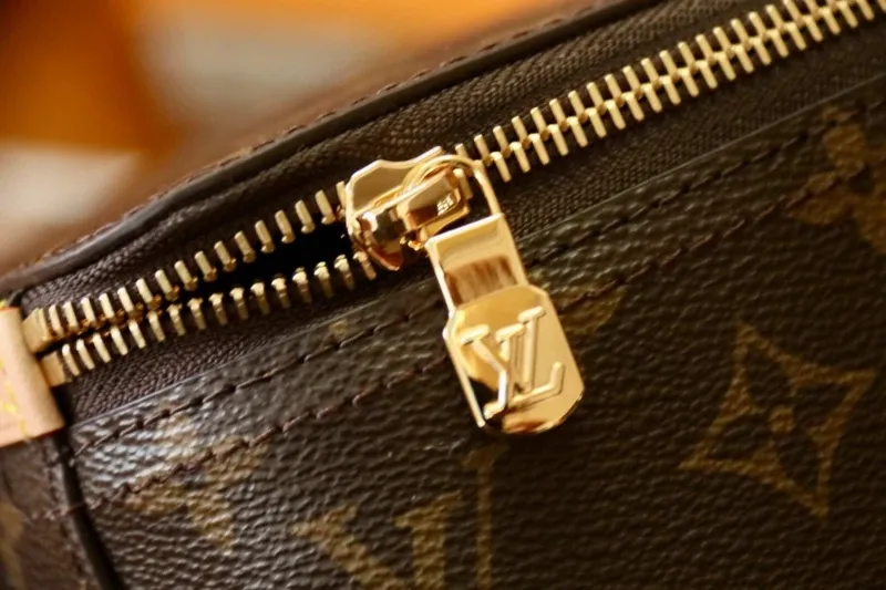 LV Cosmetic Bags-111 - Image 4