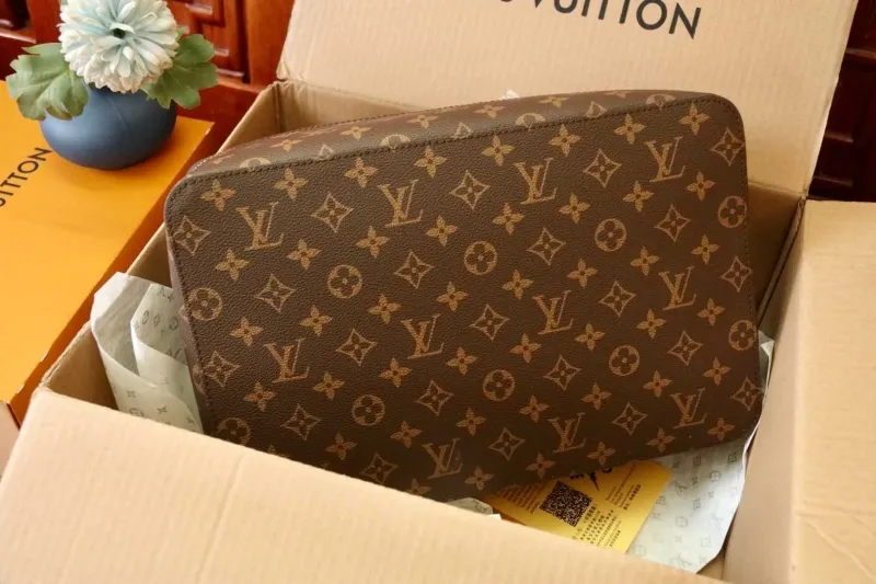 LV Cosmetic Bags-112 - Image 9