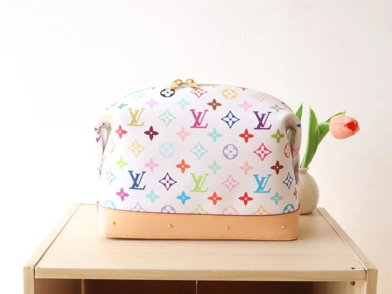 LV Cosmetic Bags-113