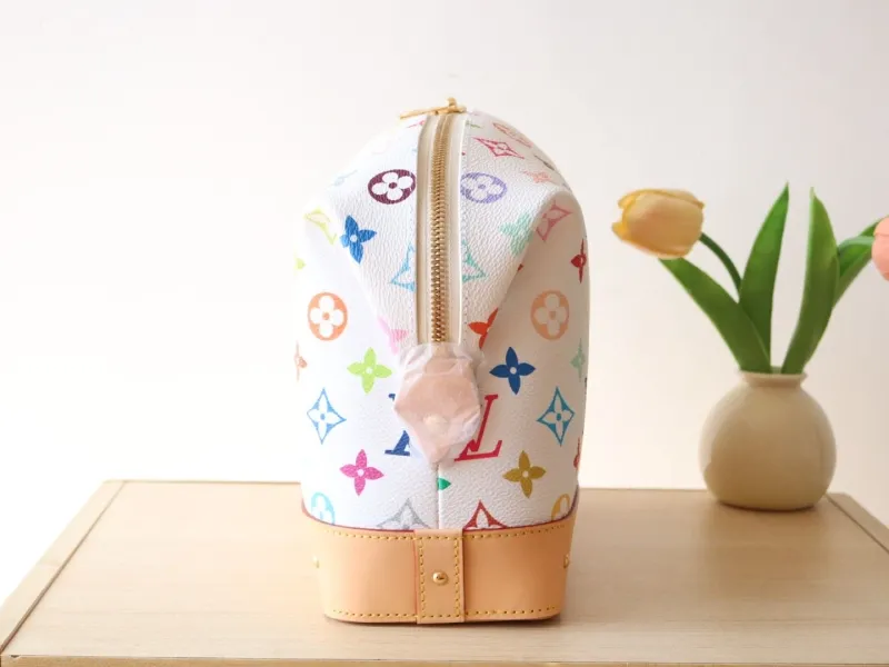 Alternative view of LV Cosmetic Bags-113