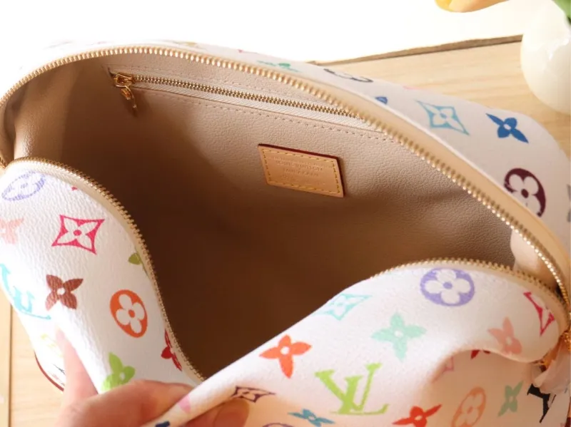 LV Cosmetic Bags-113 - Image 9