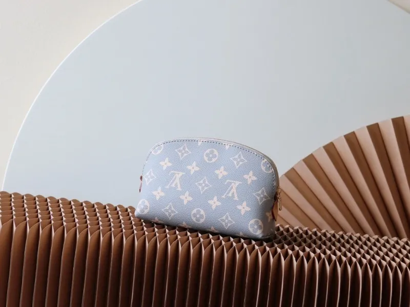 LV Cosmetic Bags-119 - Image 3