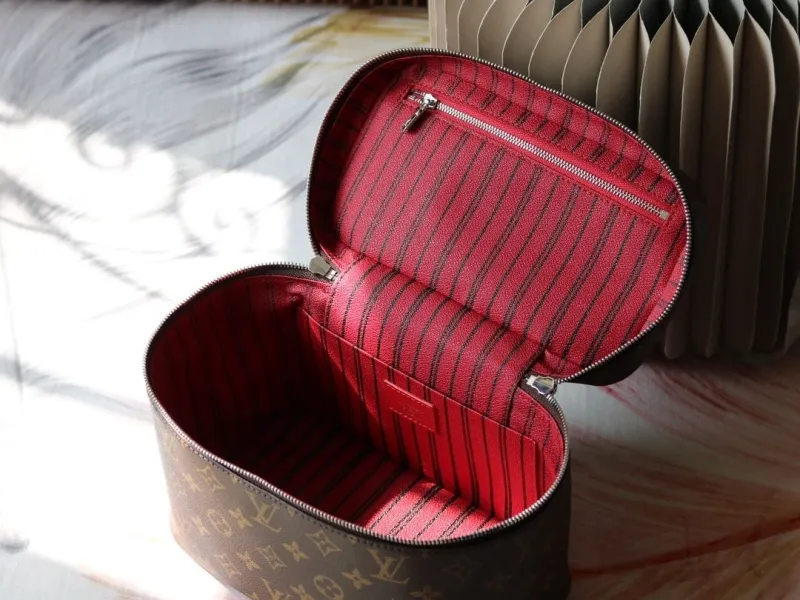 LV Cosmetic Bags-121 - Image 8
