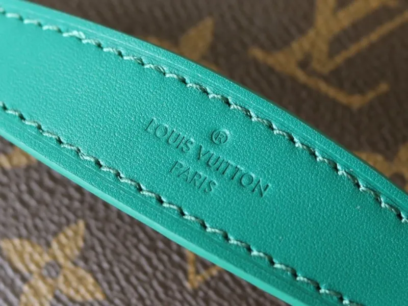 LV Cosmetic Bags-122 - Image 6