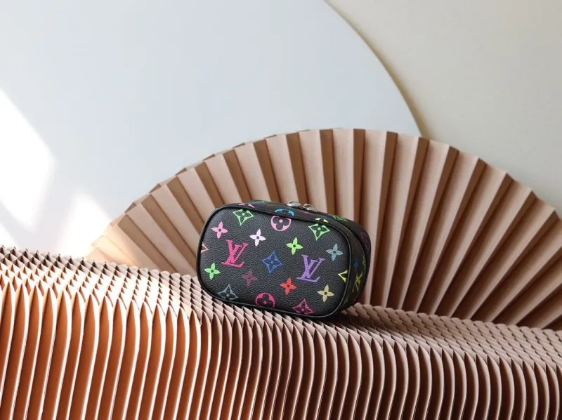 LV Cosmetic Bags-123 - Image 4