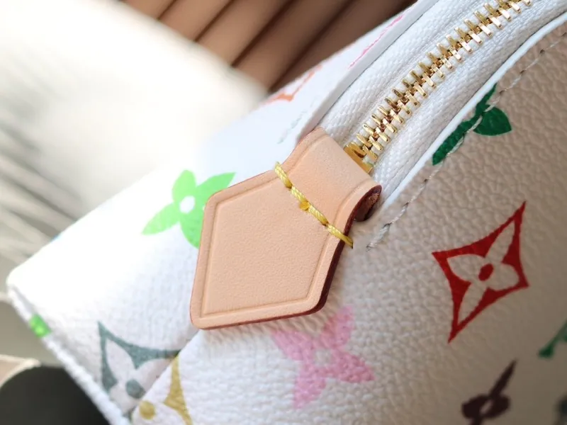 LV Cosmetic Bags-124 - Image 6