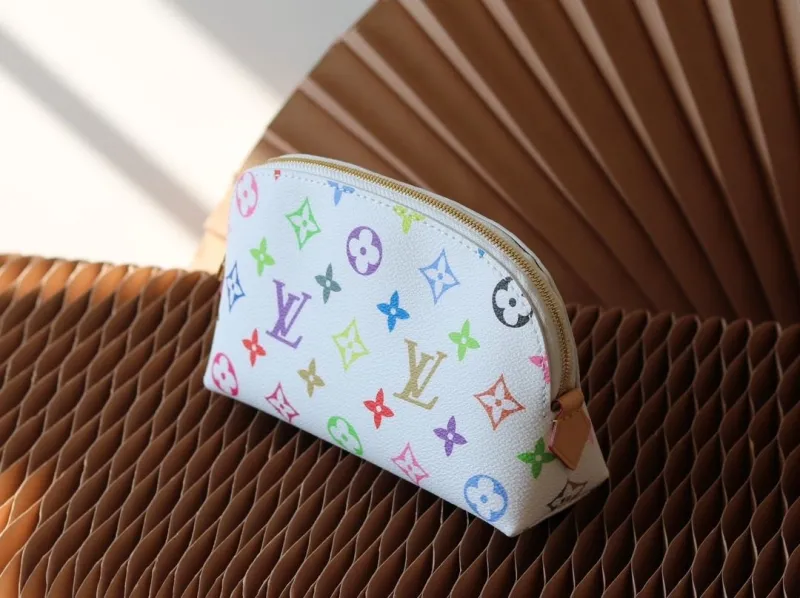 LV Cosmetic Bags-124 - Image 7
