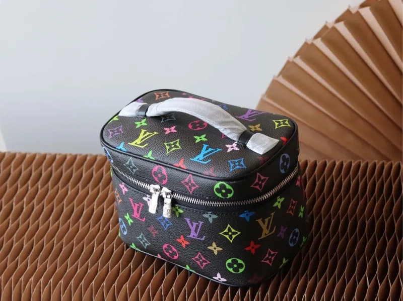 LV Cosmetic Bags-125 - Image 5