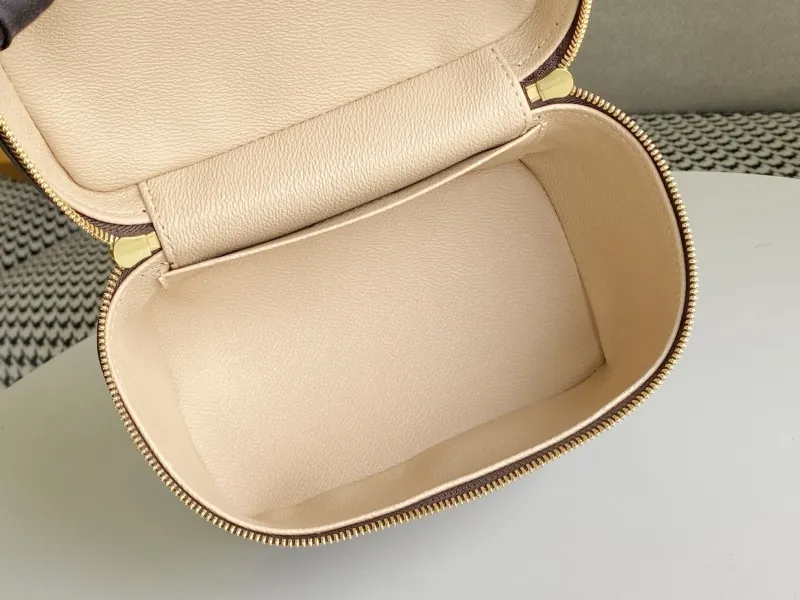 LV Cosmetic Bags-128 - Image 8