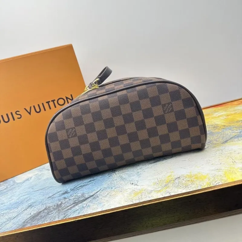 LV Cosmetic Bags-133 - Image 3