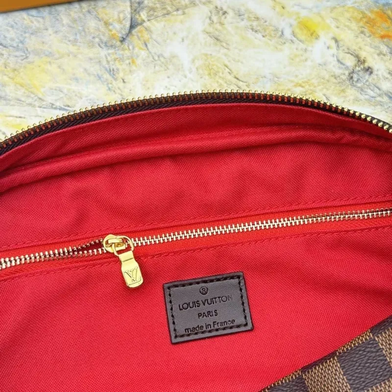 LV Cosmetic Bags-133 - Image 8