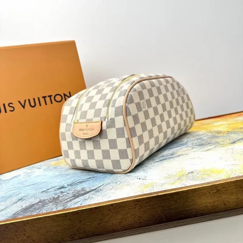 LV Cosmetic Bags-134