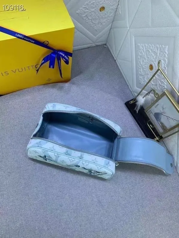 LV Cosmetic Bags-138 - Image 9