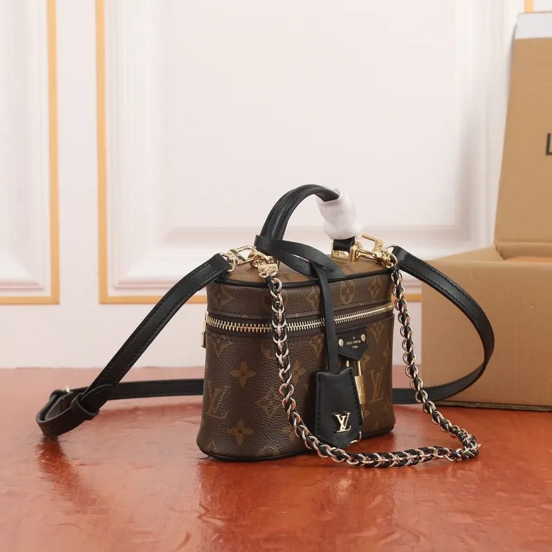 Alternative view of LV Cosmetic Bags-141