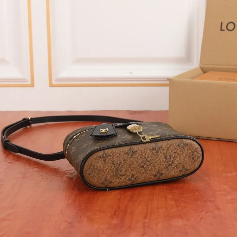 LV Cosmetic Bags-141 - Image 4