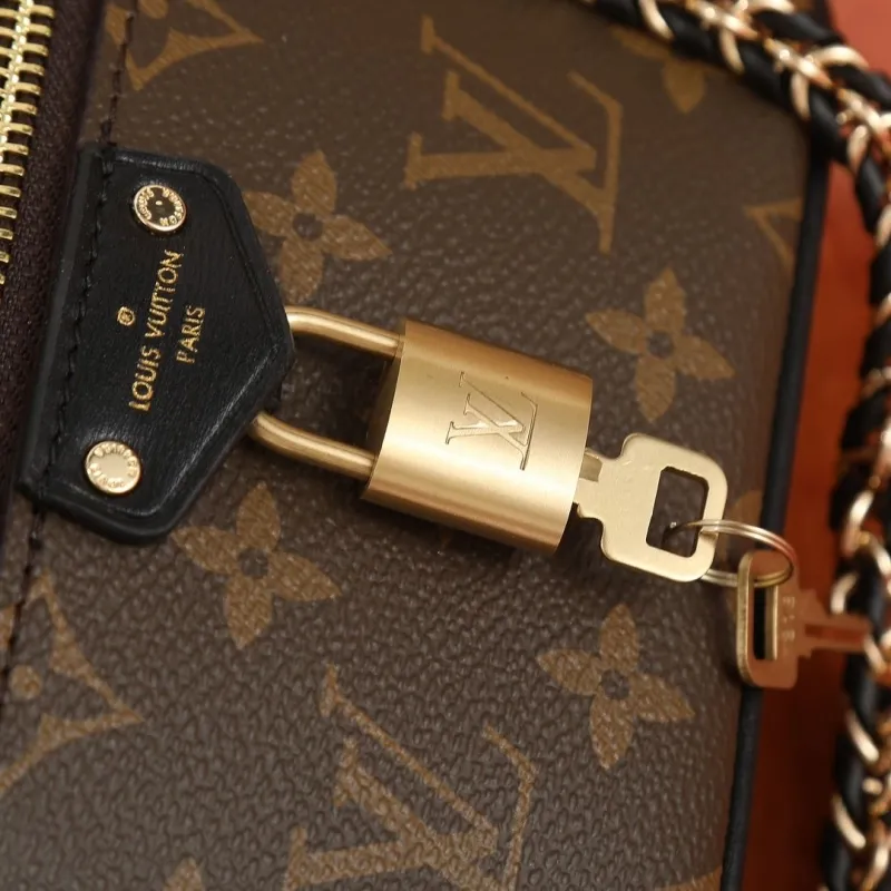 LV Cosmetic Bags-141 - Image 8