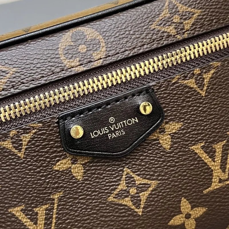LV Cosmetic Bags-142 - Image 3