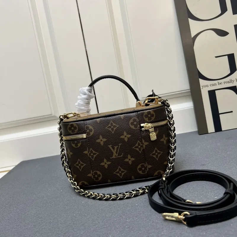 LV Cosmetic Bags-142 - Image 4
