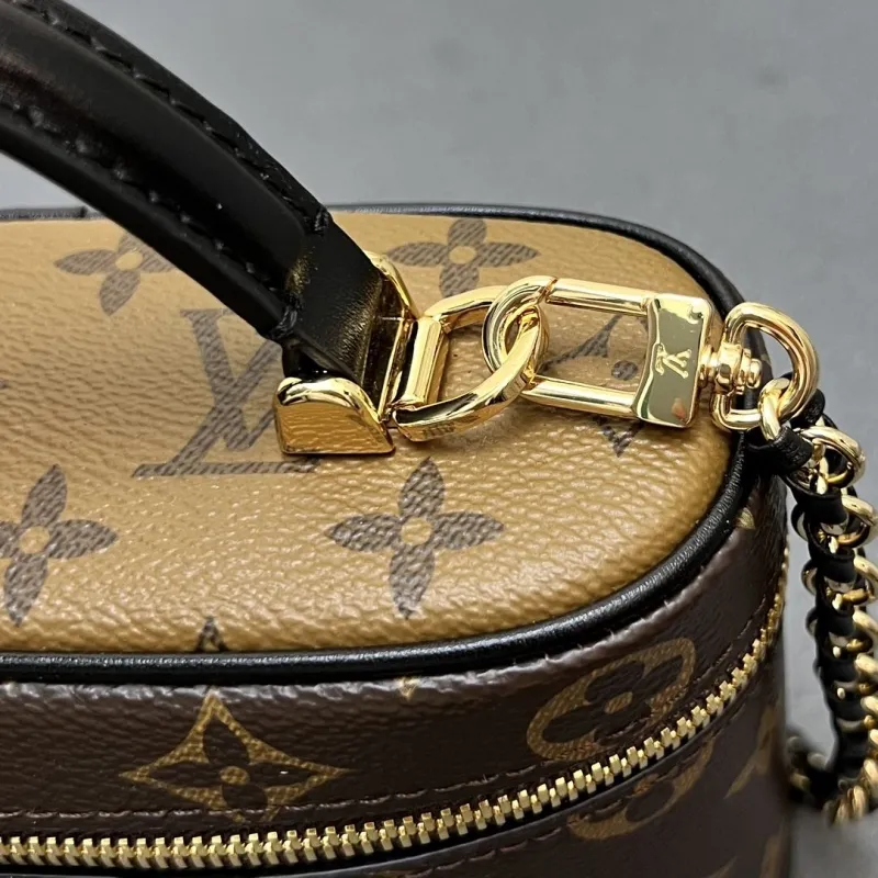 LV Cosmetic Bags-142 - Image 6